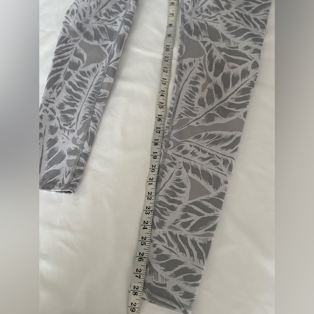 Alo Yoga 7/8‎  Palm Leaf Legging Size Small - Picture 10 of 11